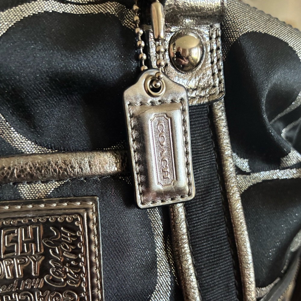 COACH Poppy Bag - Picture 12 of 15